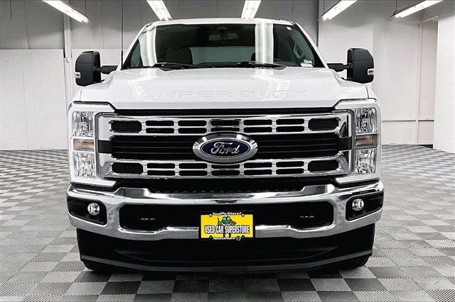 Used 2023 Ford F250 XLT image 3