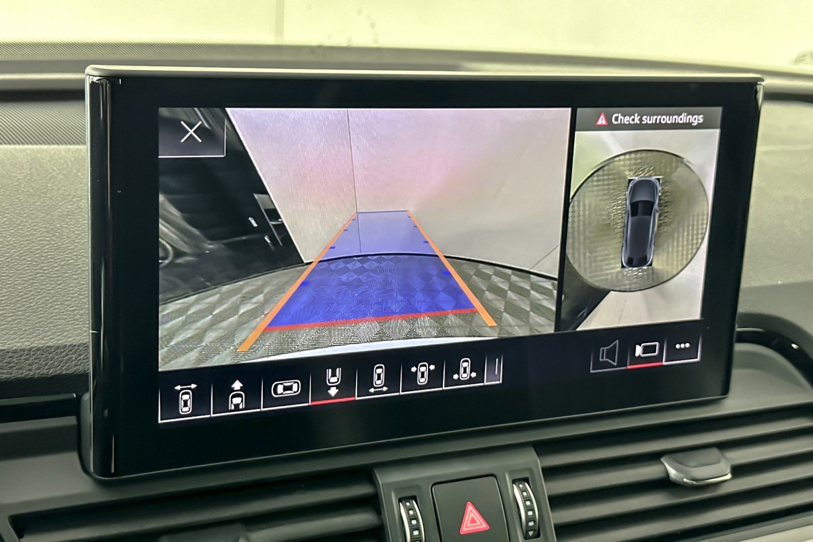 Used 2022 Audi Q5 2.0T Premium Plus w/ Premium Plus Package image 18