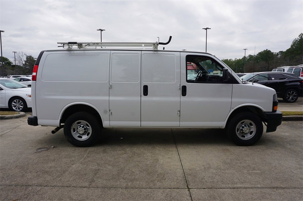 Used 2022 Chevrolet Express 2500 w/ Driver Convenience Package image 19