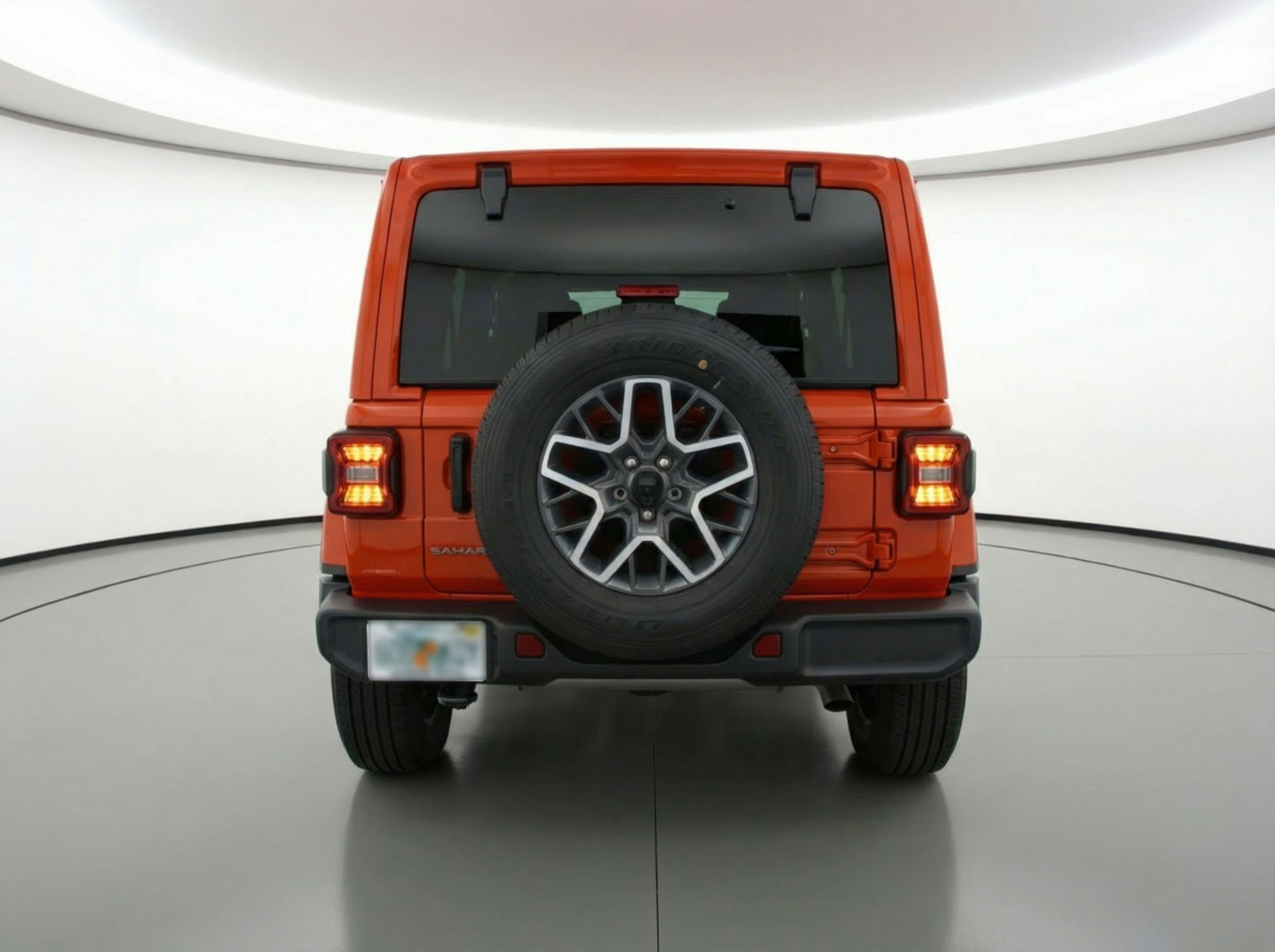 Used 2025 Jeep Wrangler Sahara image 7