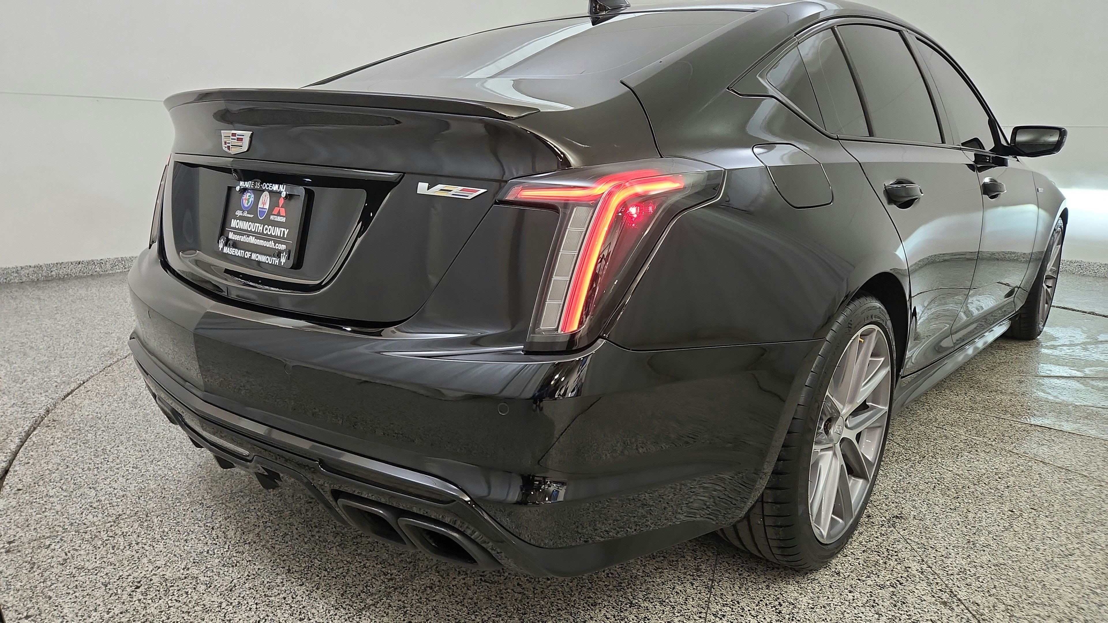 Used 2023 Cadillac CT5 V w/ Premium Package RWD image 31