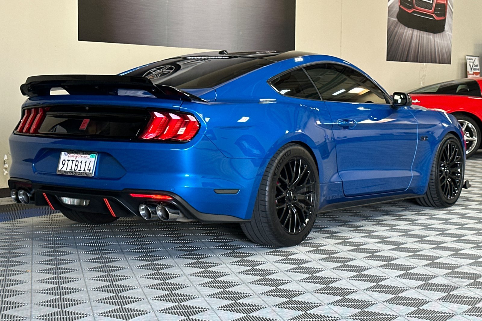 Used 2019 Ford Mustang GT w/ GT Performance Package RWD image 4