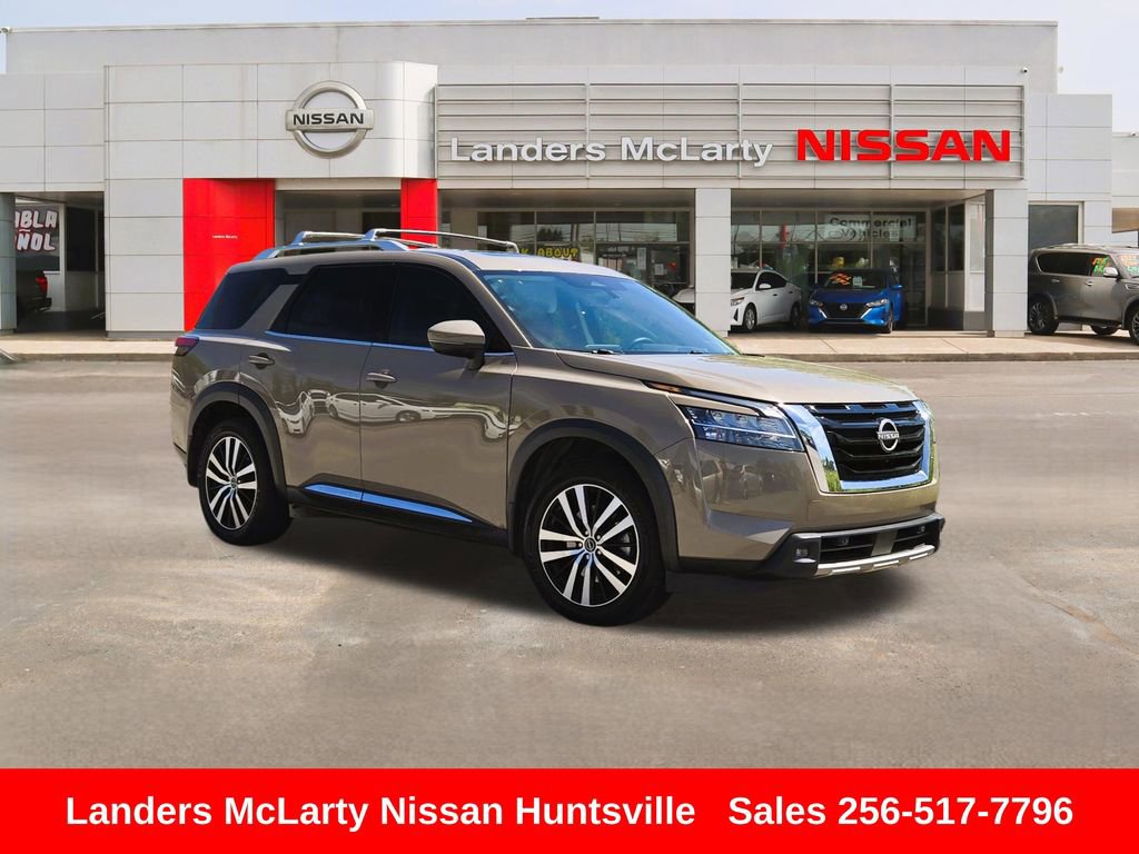 Used 2023 Nissan Pathfinder Platinum w/ Cargo Package AWD/4WD video 1