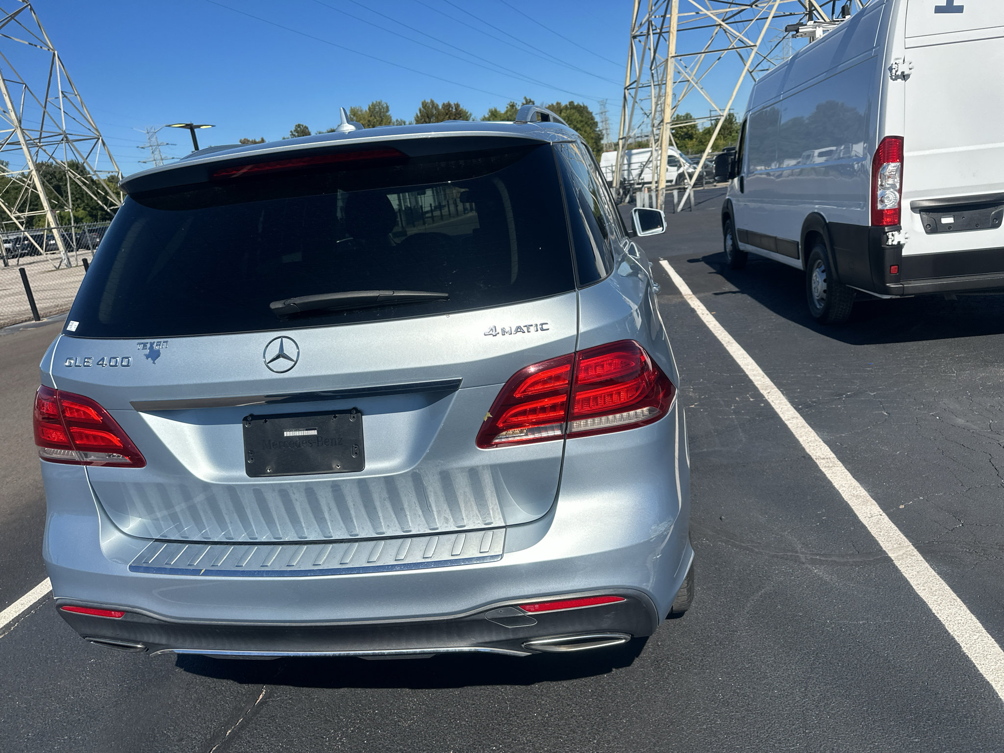 Used 2016 Mercedes-Benz GLE 400 4MATIC image 4