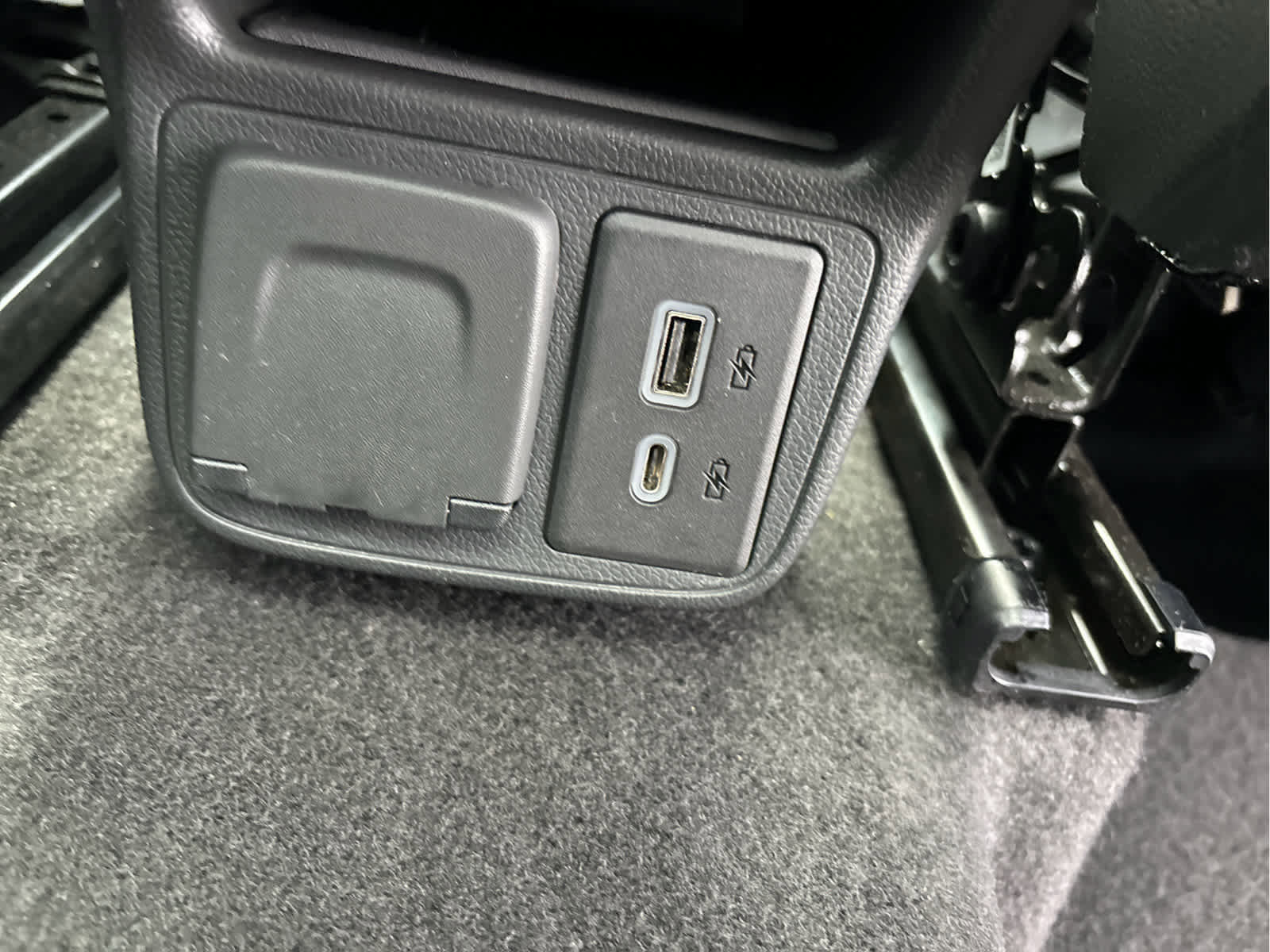 Certified 2023 Chevrolet TrailBlazer RS w/ Sun and Liftgate Package image 23