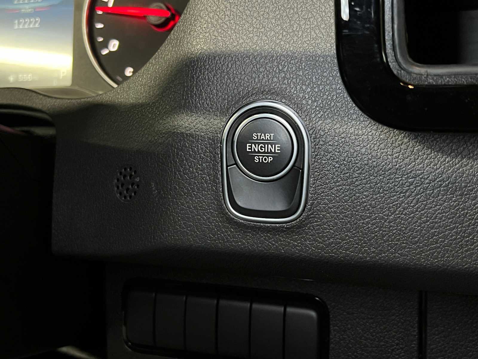 Used 2025 Mercedes-Benz Sprinter 2500 image 30