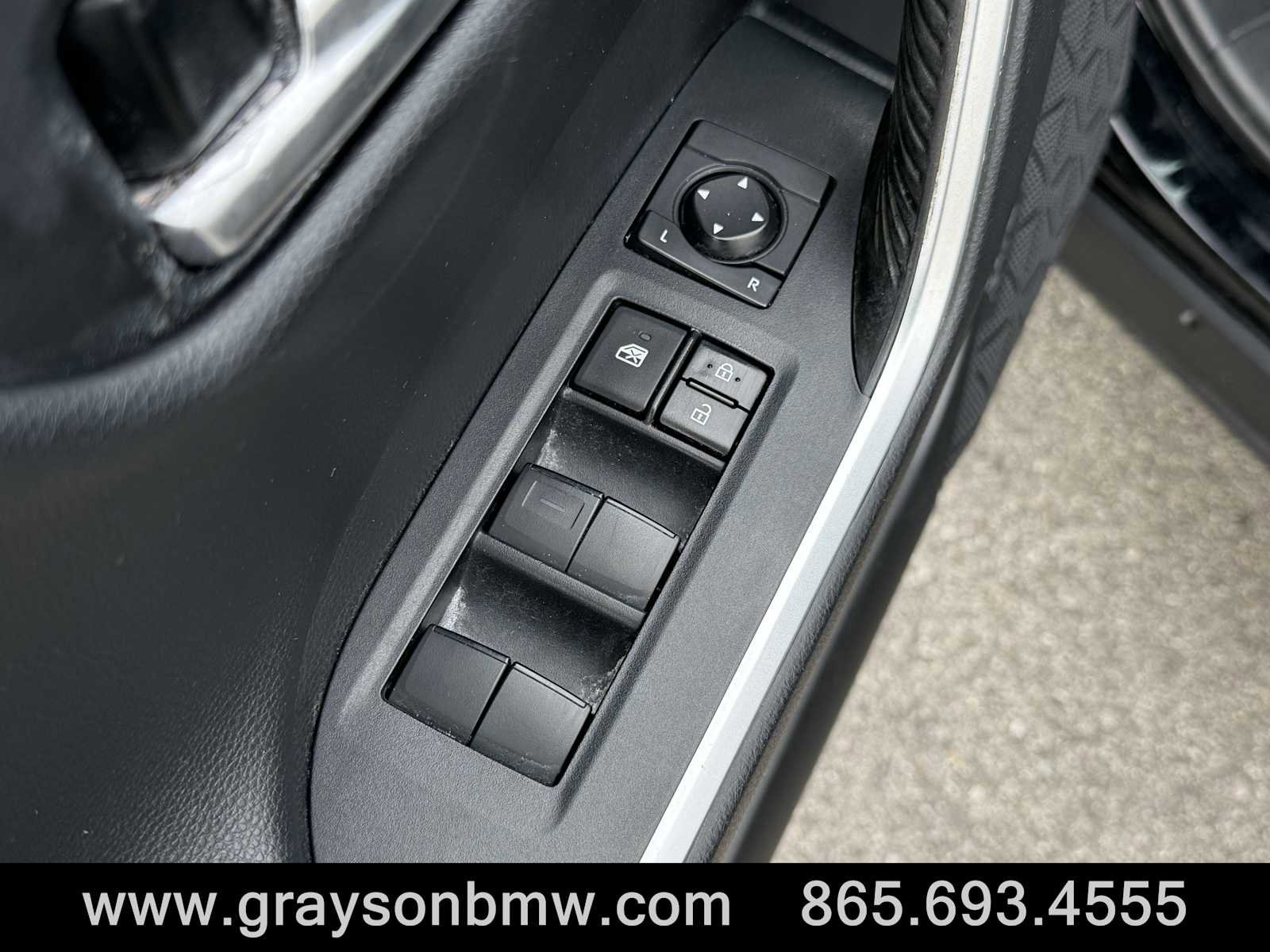 Used 2020 Toyota RAV4 TRD Off-Road image 12