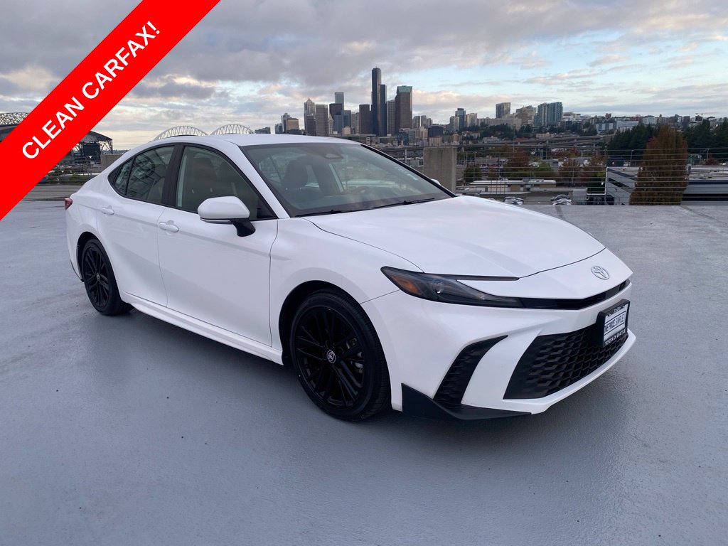 Used 2025 Toyota Camry SE