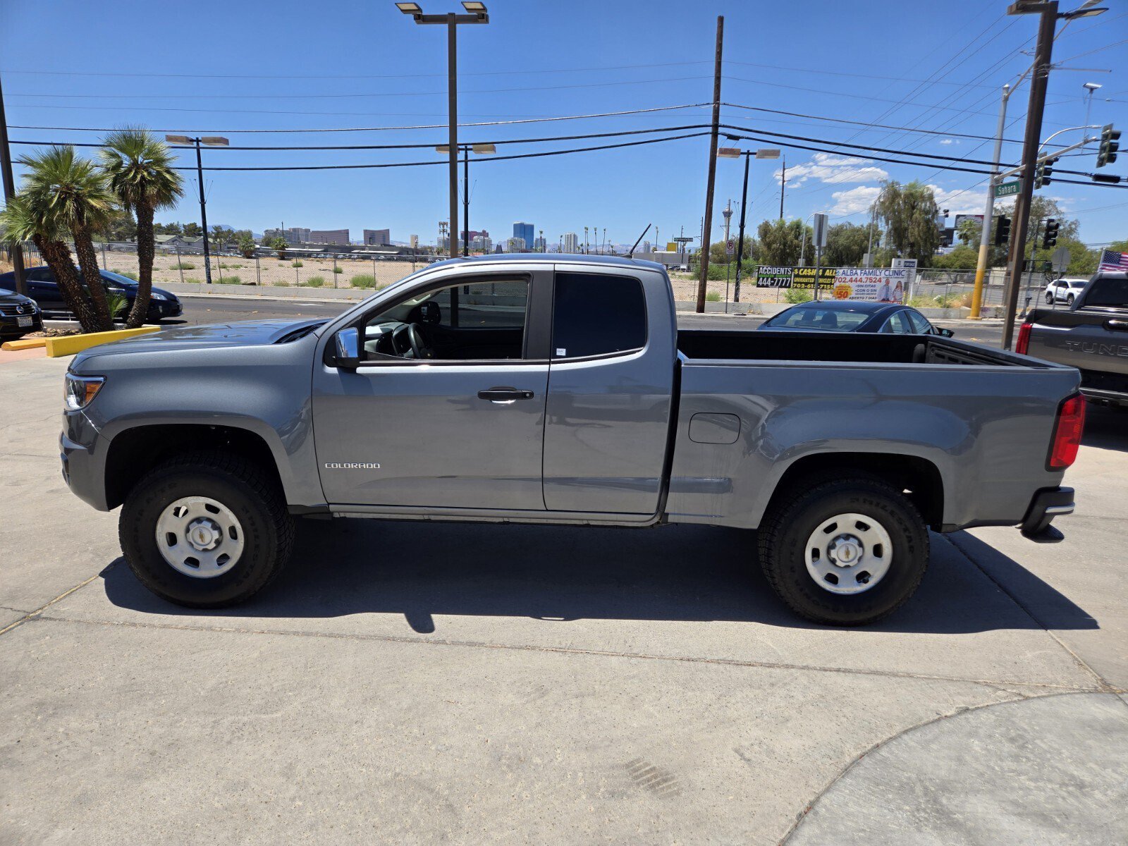 Used 2019 Chevrolet Colorado W/T RWD image 2