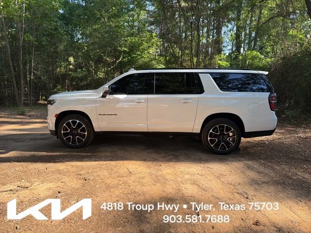 Used 2023 Chevrolet Suburban RST w/ Luxury Package RWD image 7