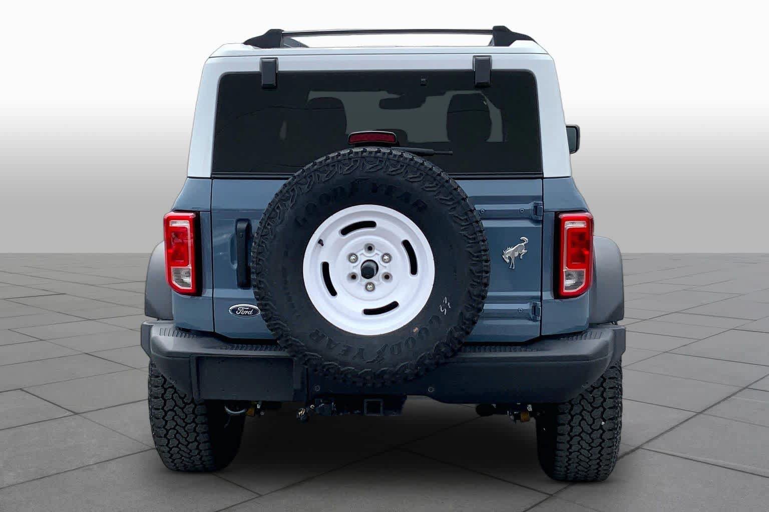 Used 2025 Ford Bronco Heritage Edition AWD/4WD image 5