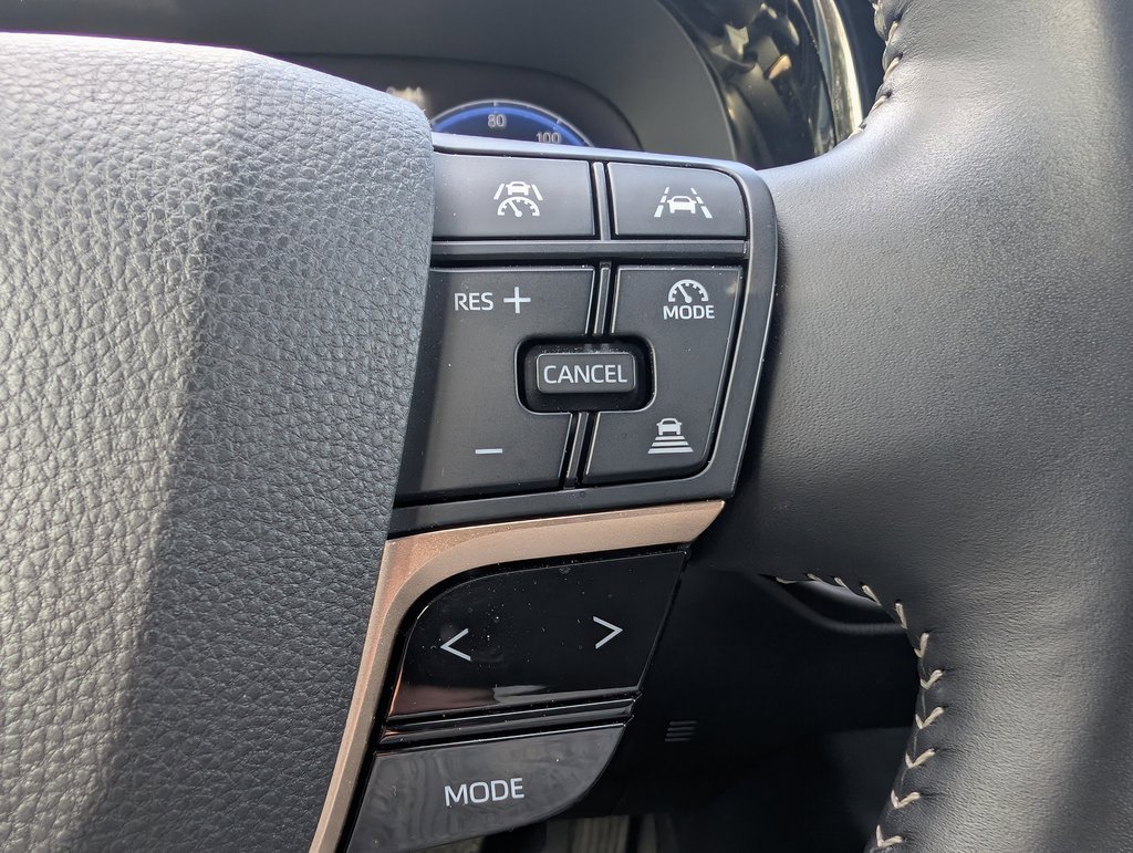 Used 2025 Toyota Crown XLE image 26