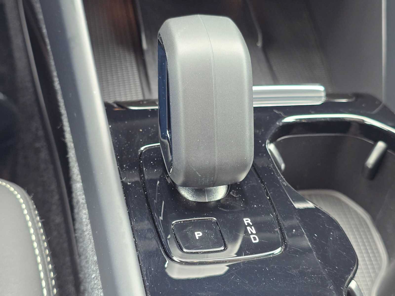 Certified 2023 Volvo C40 P8 Recharge Ultimate w/ Protection Package Premier AWD/4WD image 31