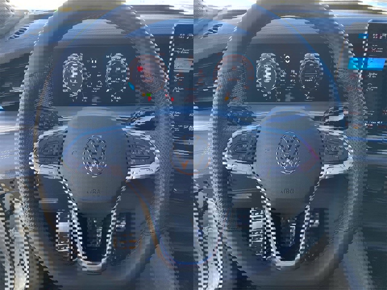 New 2026 Volkswagen Tiguan SE R-Line image 19