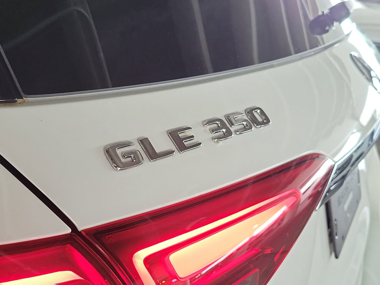 Used 2024 Mercedes-Benz GLE 350 4MATIC image 9