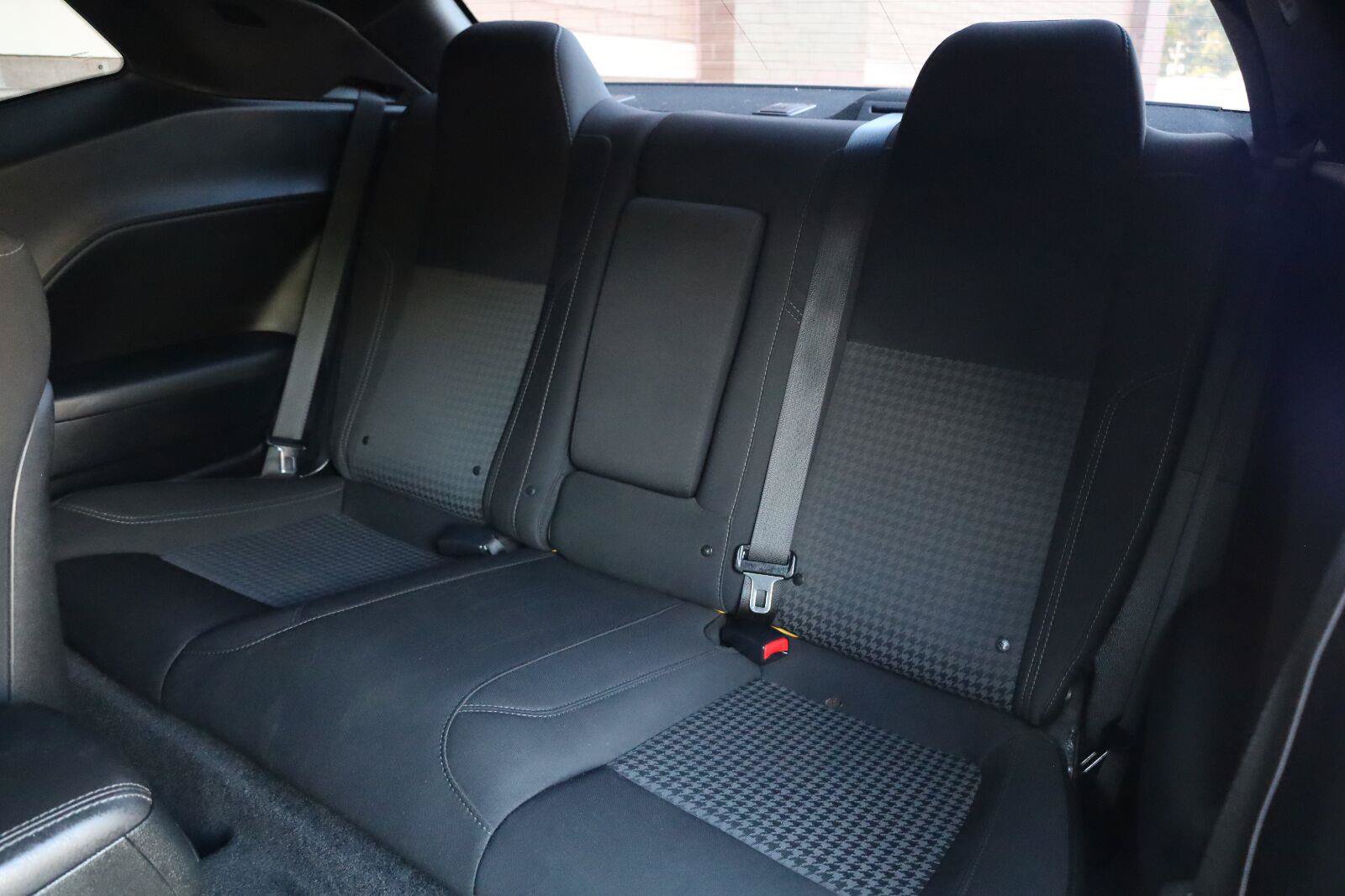 Used 2017 Dodge Challenger R/T RWD image 19