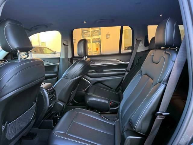 Certified 2022 Jeep Grand Cherokee L Limited image 11