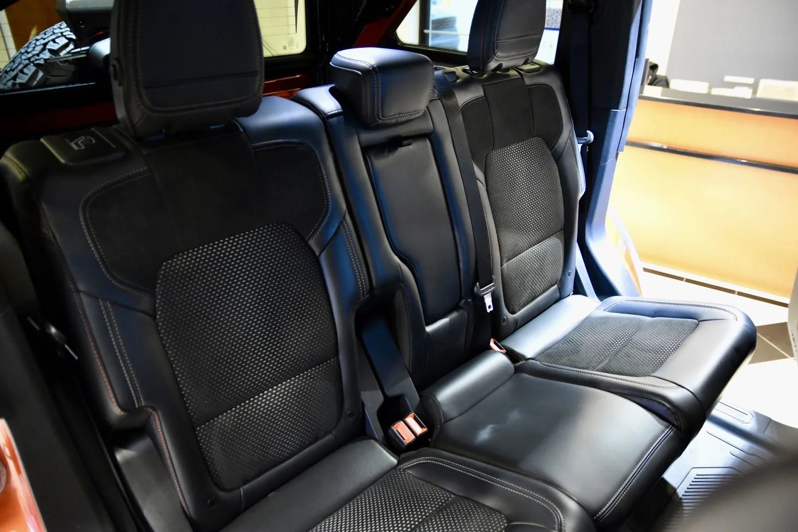 Used 2024 Ford Bronco Raptor w/ Interior Carbon Fiber Pack 6 image 28