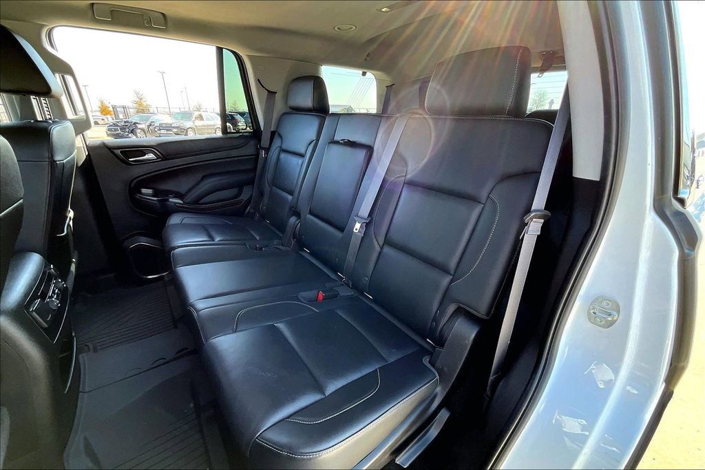 Used 2017 GMC Yukon SLT image 32