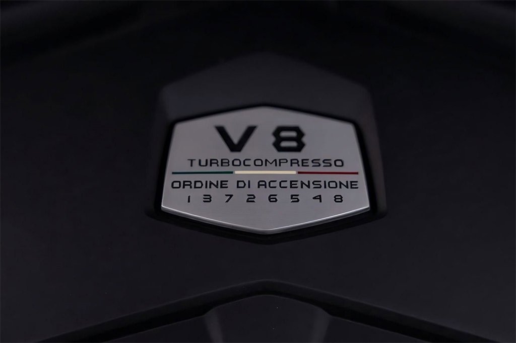 Used 2022 Lamborghini Urus image 6