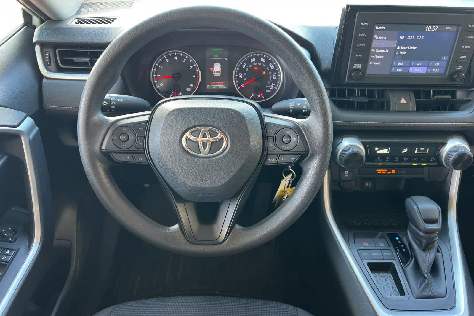 Used 2019 Toyota RAV4 LE FWD image 16