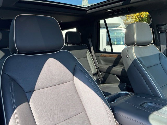 Used 2024 Chevrolet Tahoe Premier w/ Premium Package AWD/4WD image 29