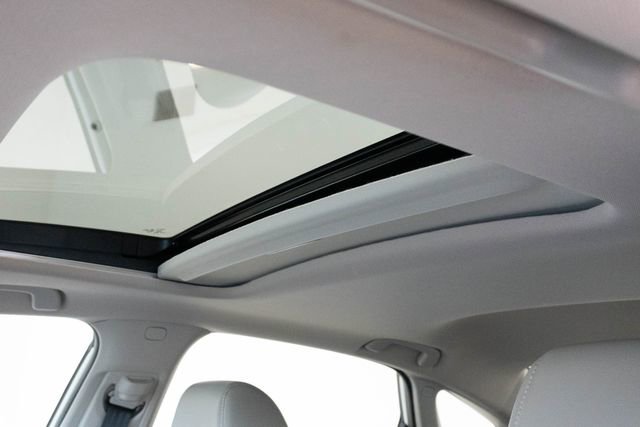 Used 2023 Honda Civic Touring image 4