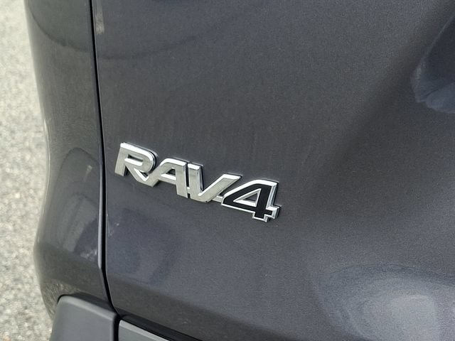 Used 2025 Toyota RAV4 LE AWD/4WD image 28