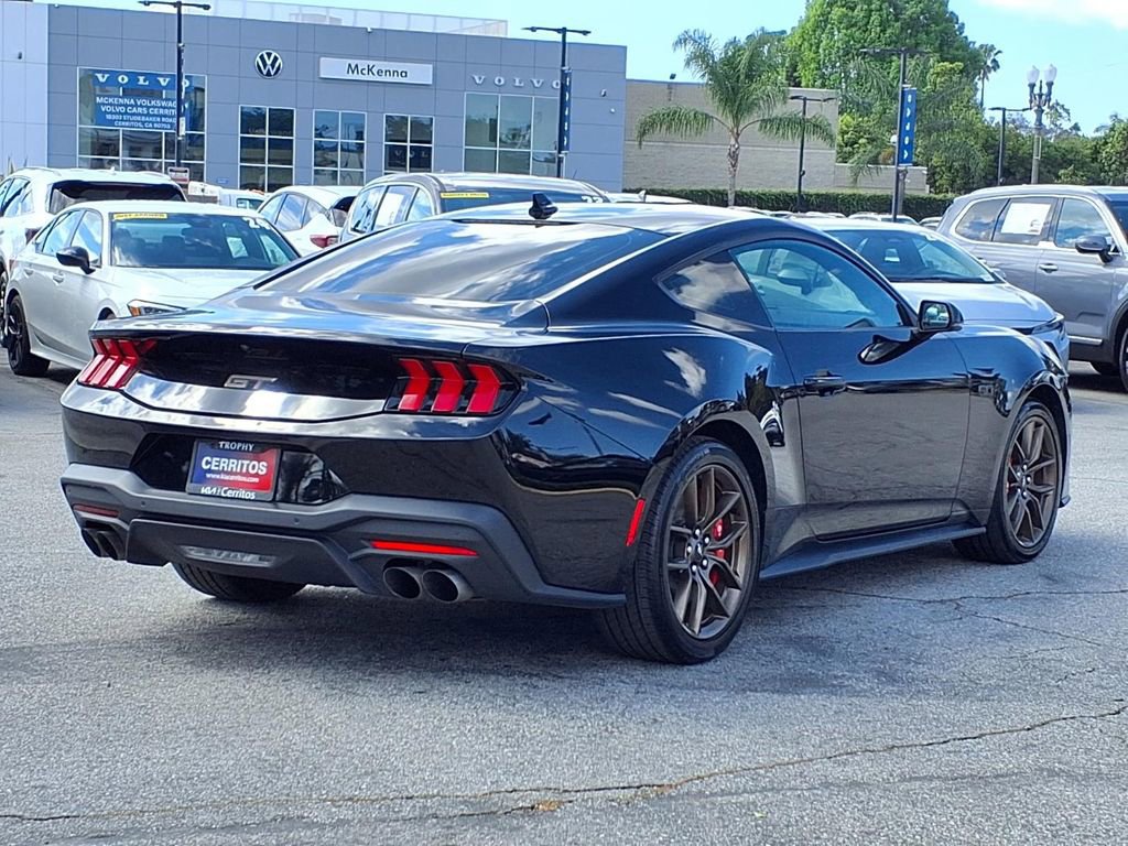 Used 2024 Ford Mustang GT Premium image 4