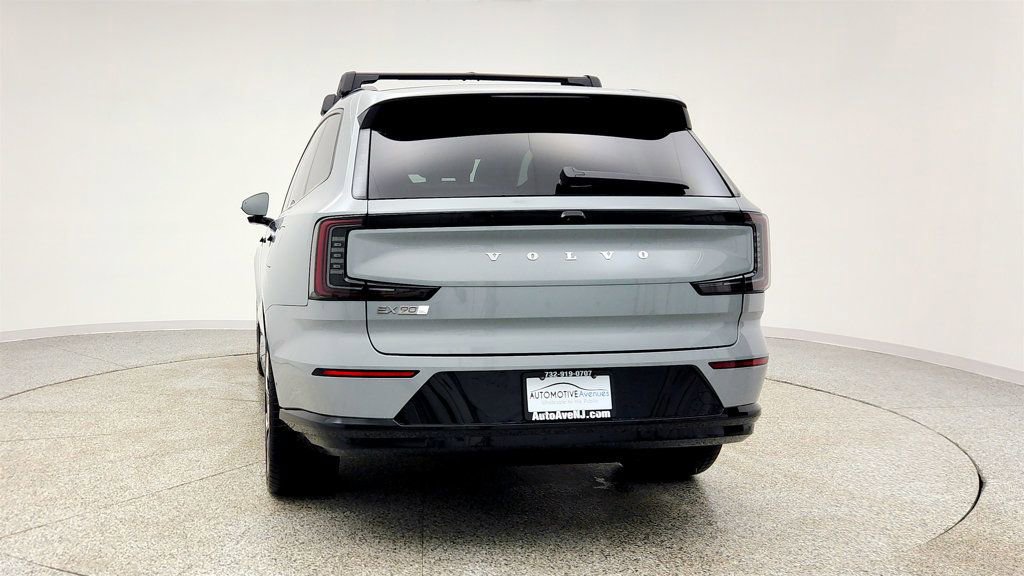 Used 2025 Volvo EX90 Ultra image 6