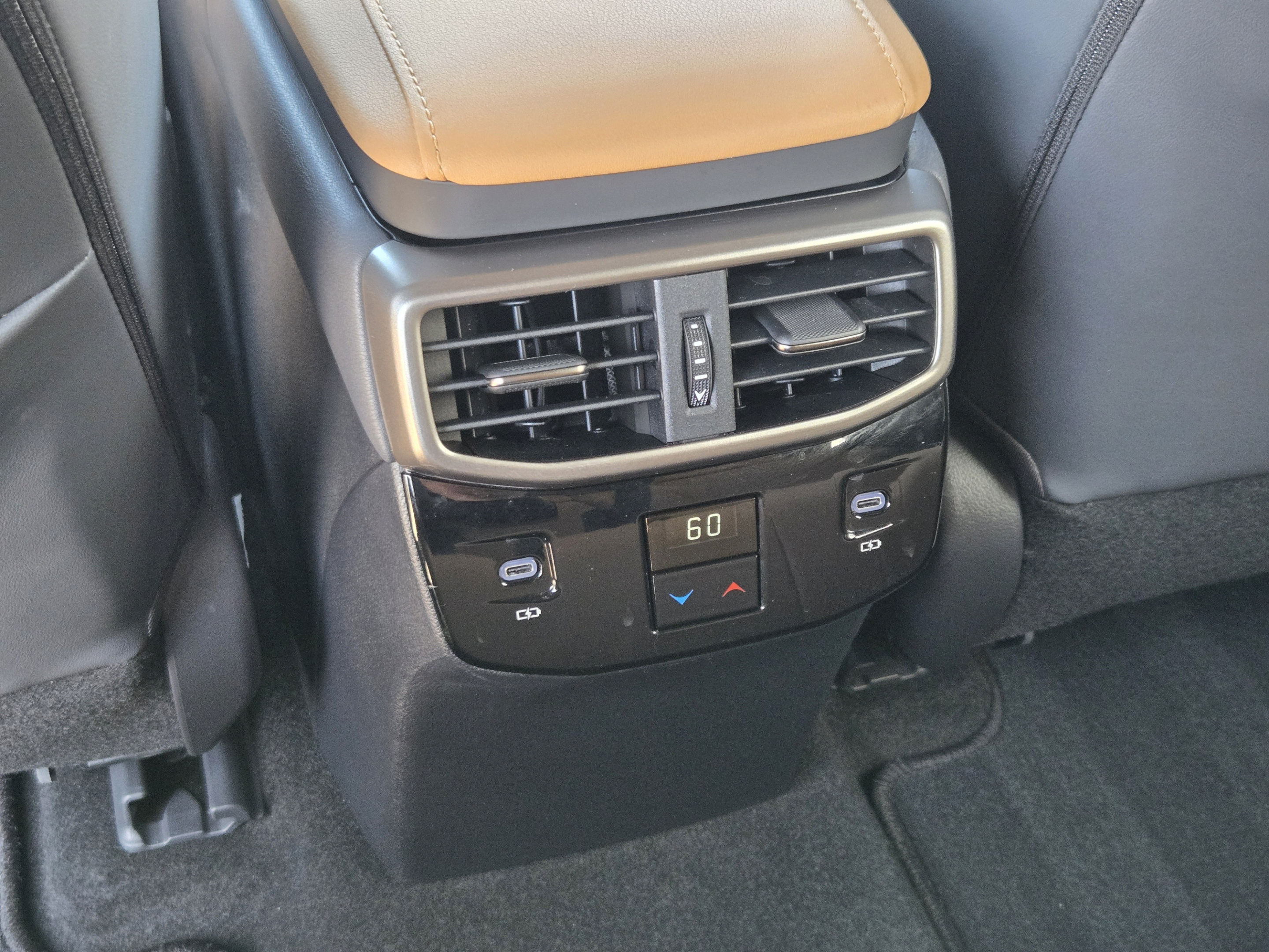 Used 2025 Lexus RX 350 Premium Plus w/ Accessory Package (Z1) FWD image 24