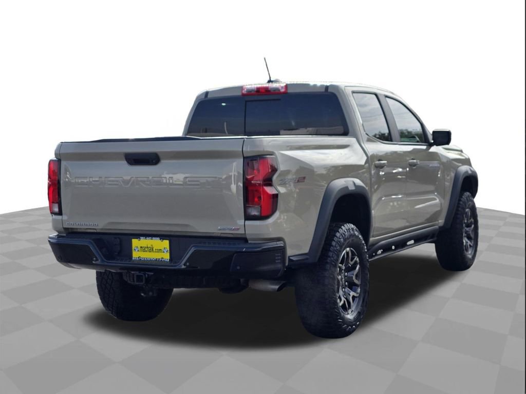 Used 2024 Chevrolet Colorado ZR2 w/ Technology Package AWD/4WD image 4