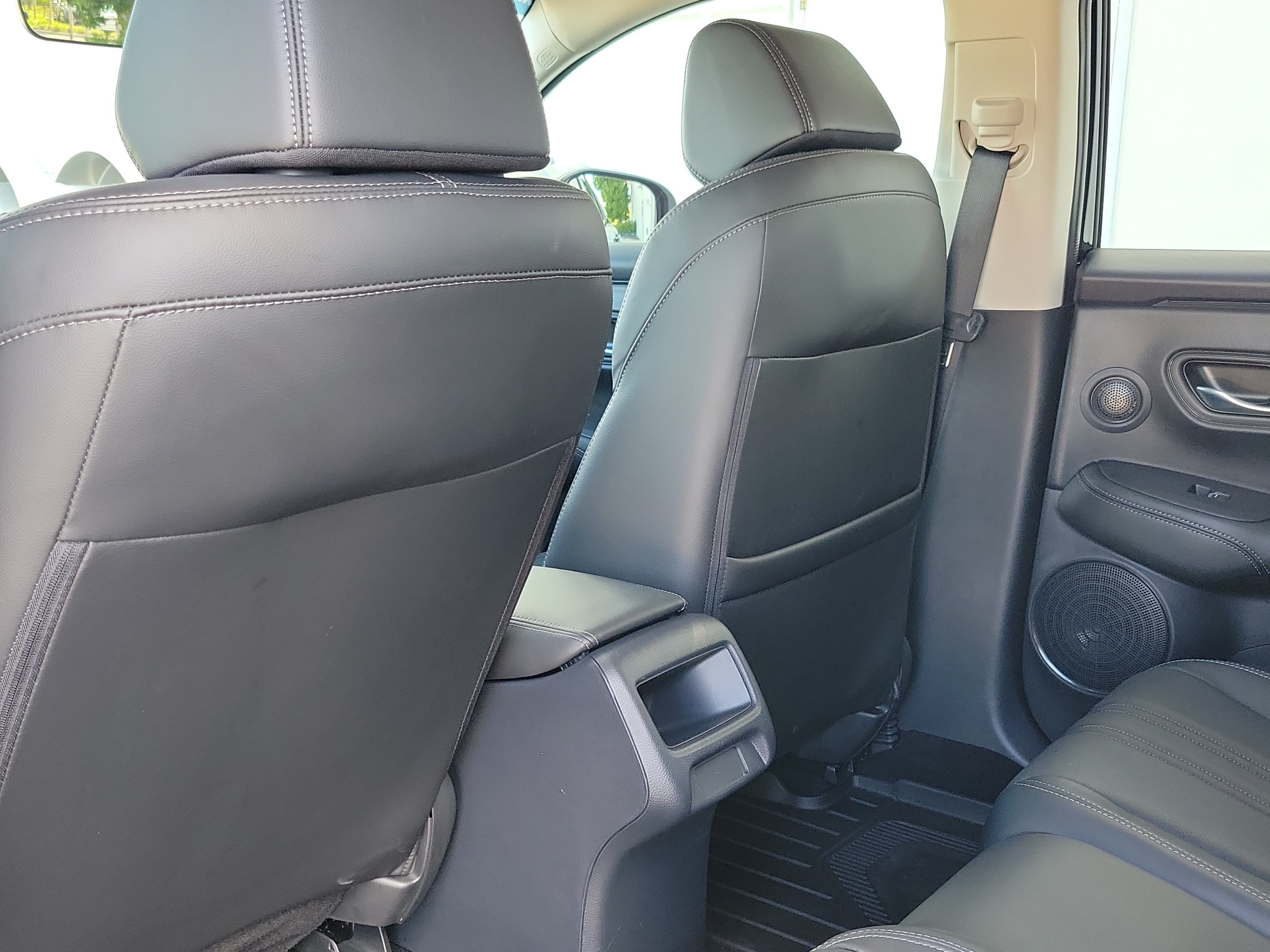 Used 2024 Honda HR-V EX-L image 14