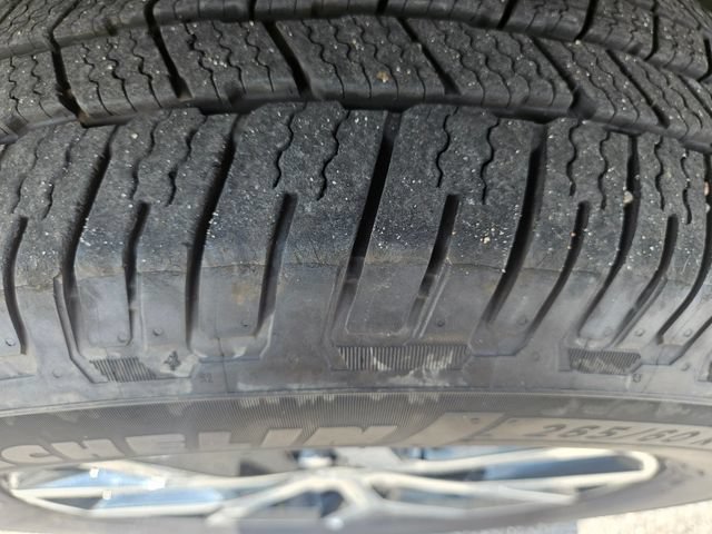 Used 2024 Jeep Grand Cherokee Limited AWD/4WD image 28