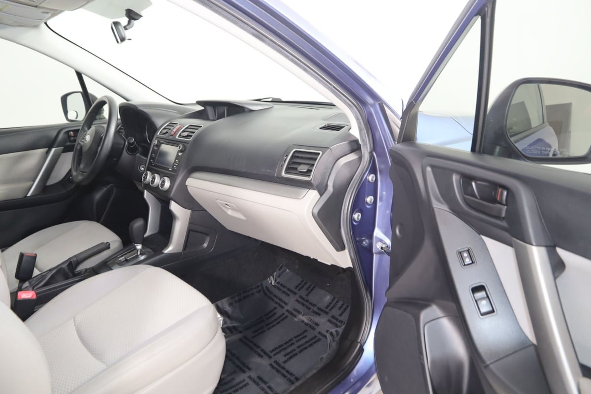 Used 2016 Subaru Forester 2.5i w/ Alloy Wheel Package AWD/4WD image 35