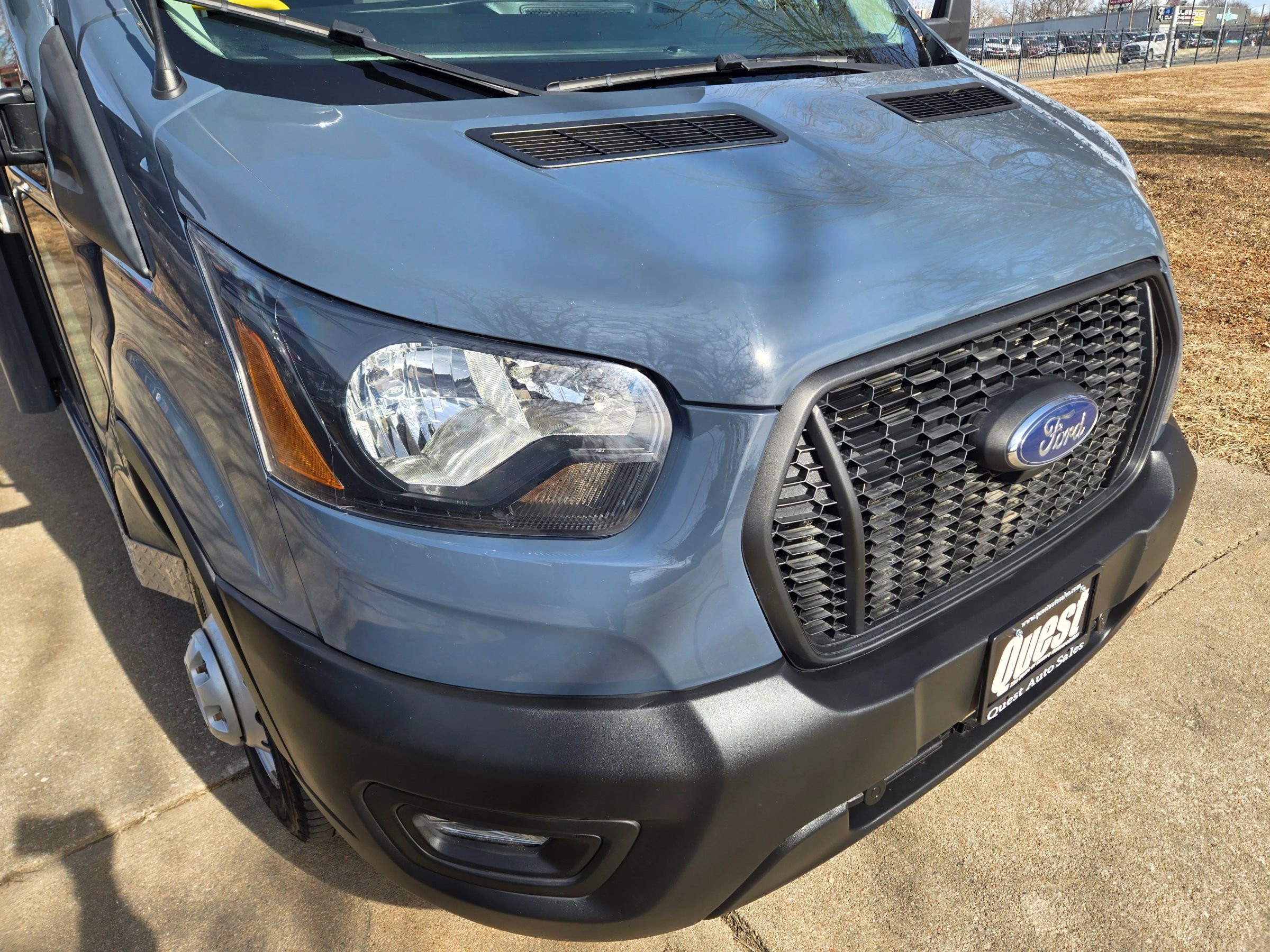 Used 2022 Ford Transit 350 350 HD XL Cutaway Van 2D image 14