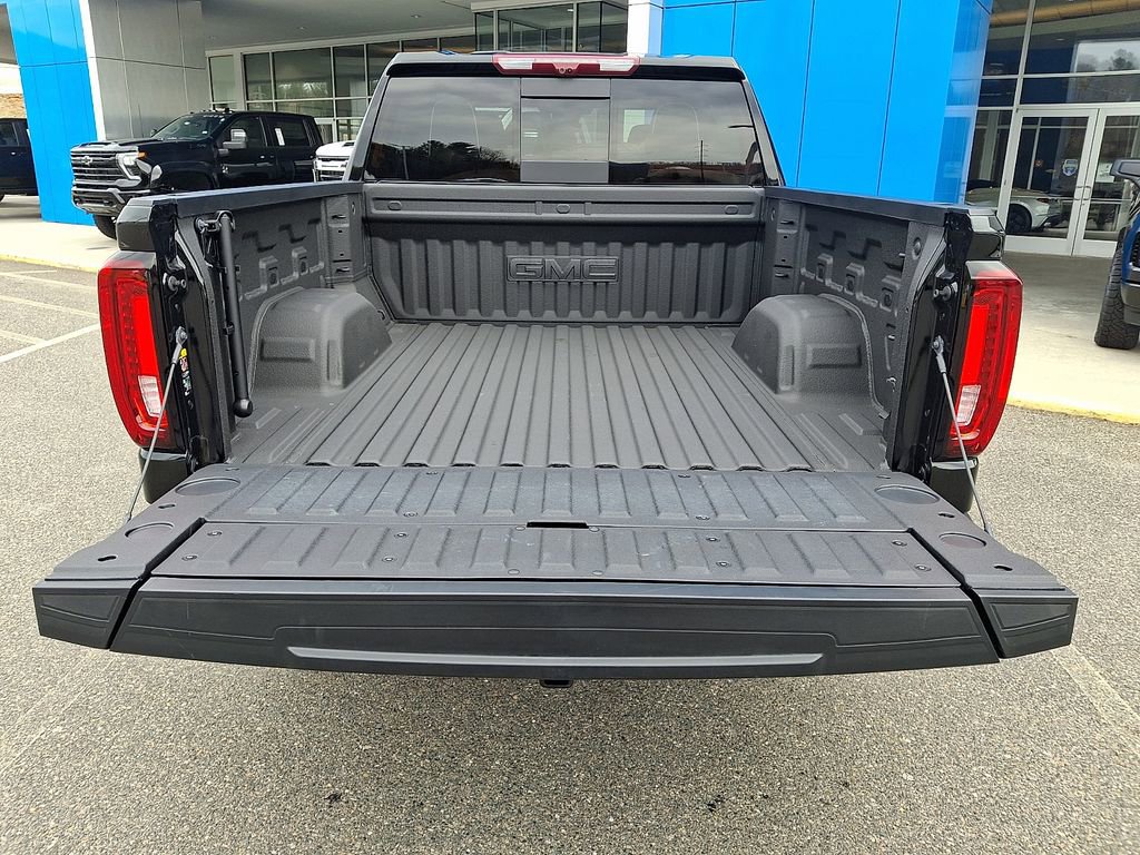 Used 2025 GMC Sierra 1500 AT4X image 29