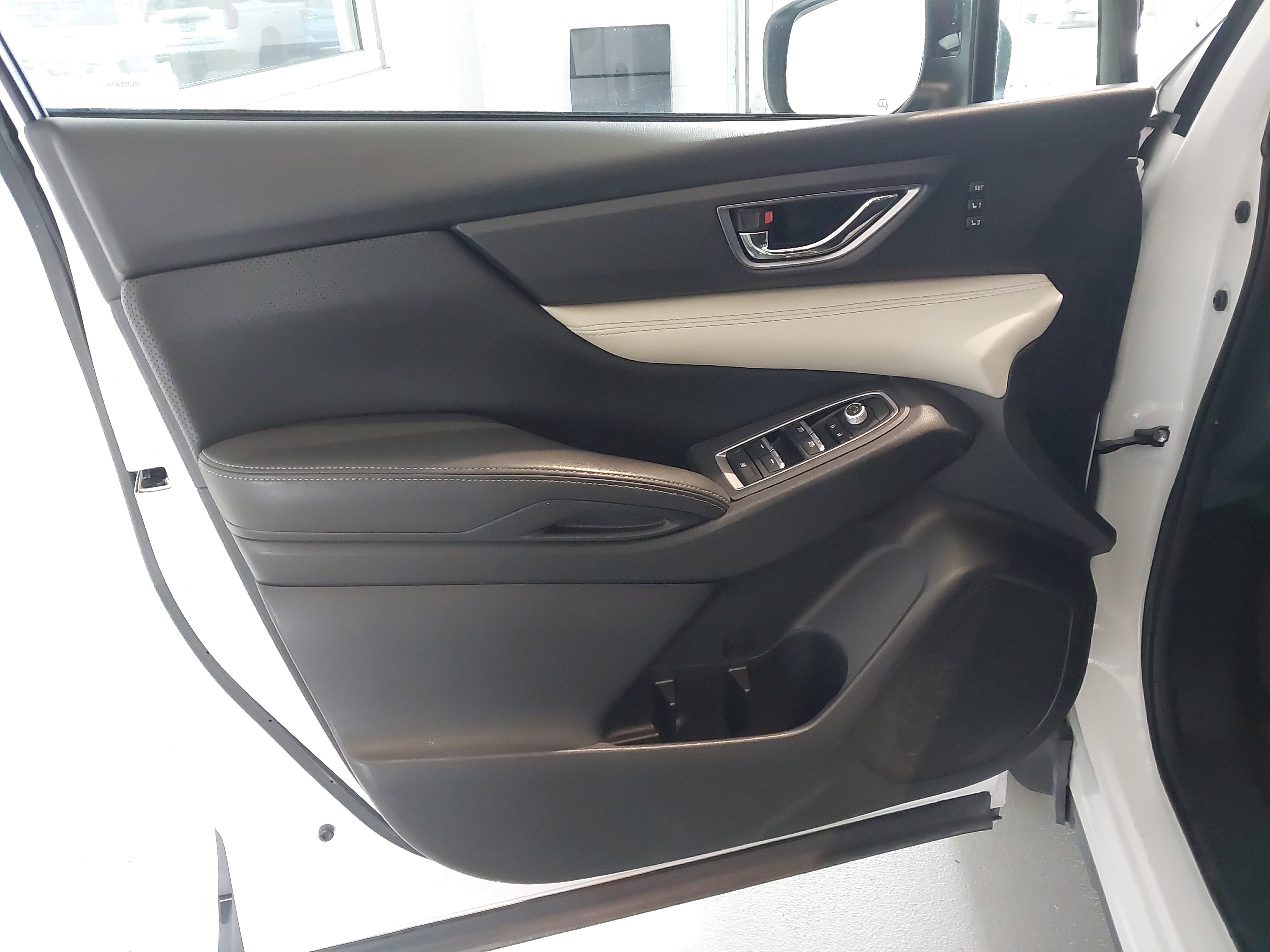 Used 2019 Subaru Ascent Limited image 25