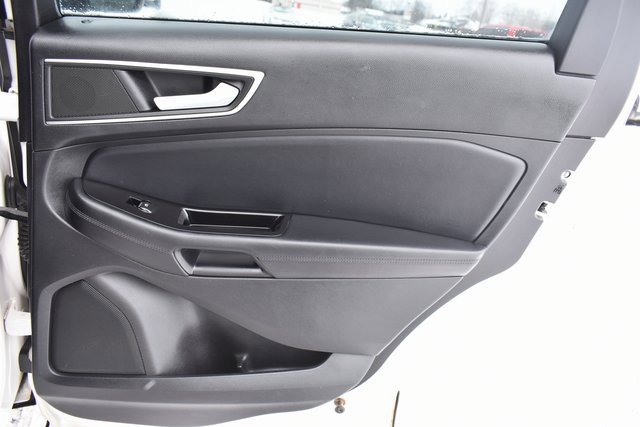 Used 2015 Ford Edge SEL w/ Equipment Group 201A image 43