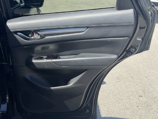 Used 2018 MAZDA CX-5 Touring w/ Preferred Equipment Package FWD image 36