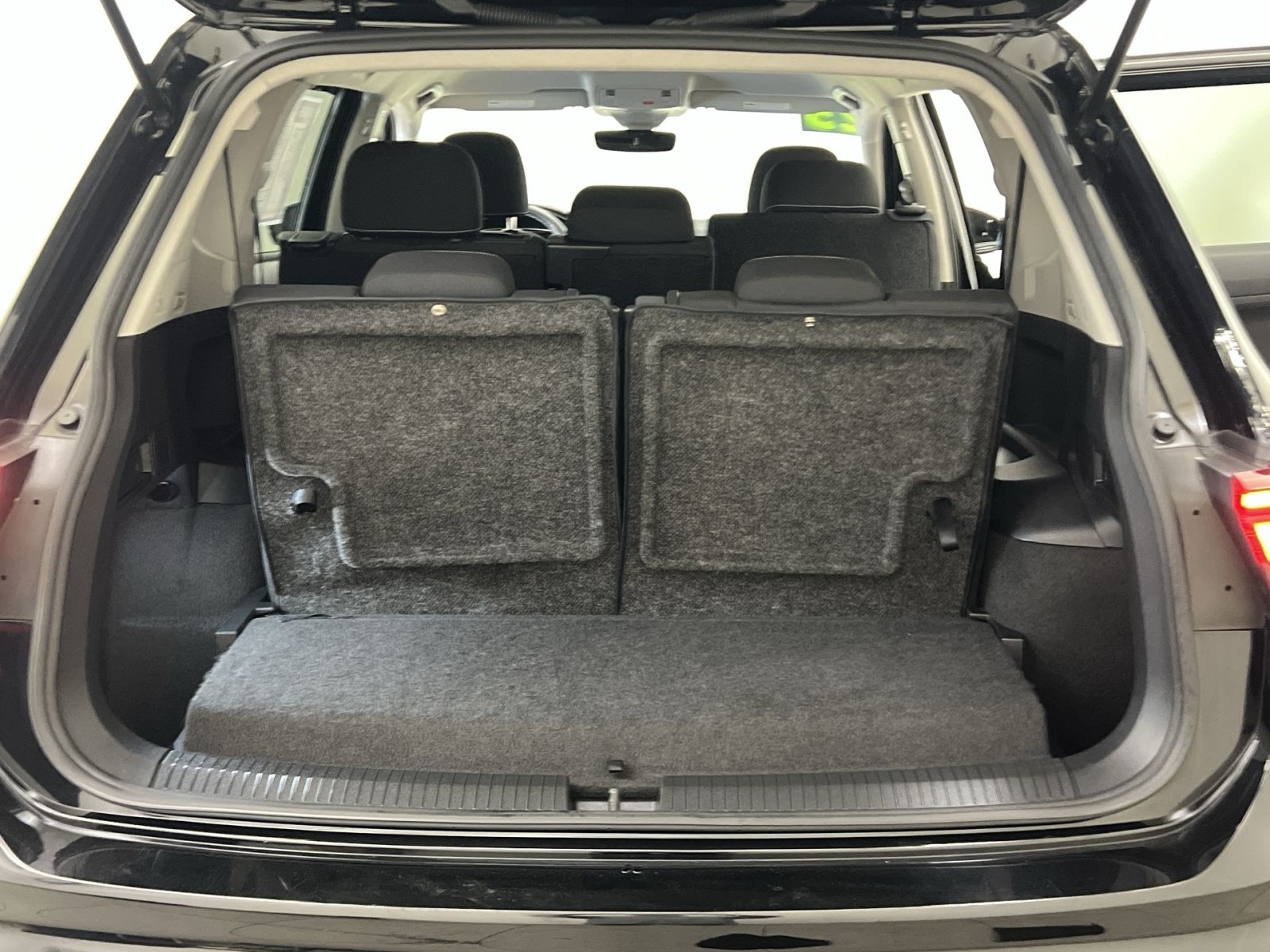 Used 2023 Volkswagen Tiguan S w/ Driver Assistance Package FWD image 26