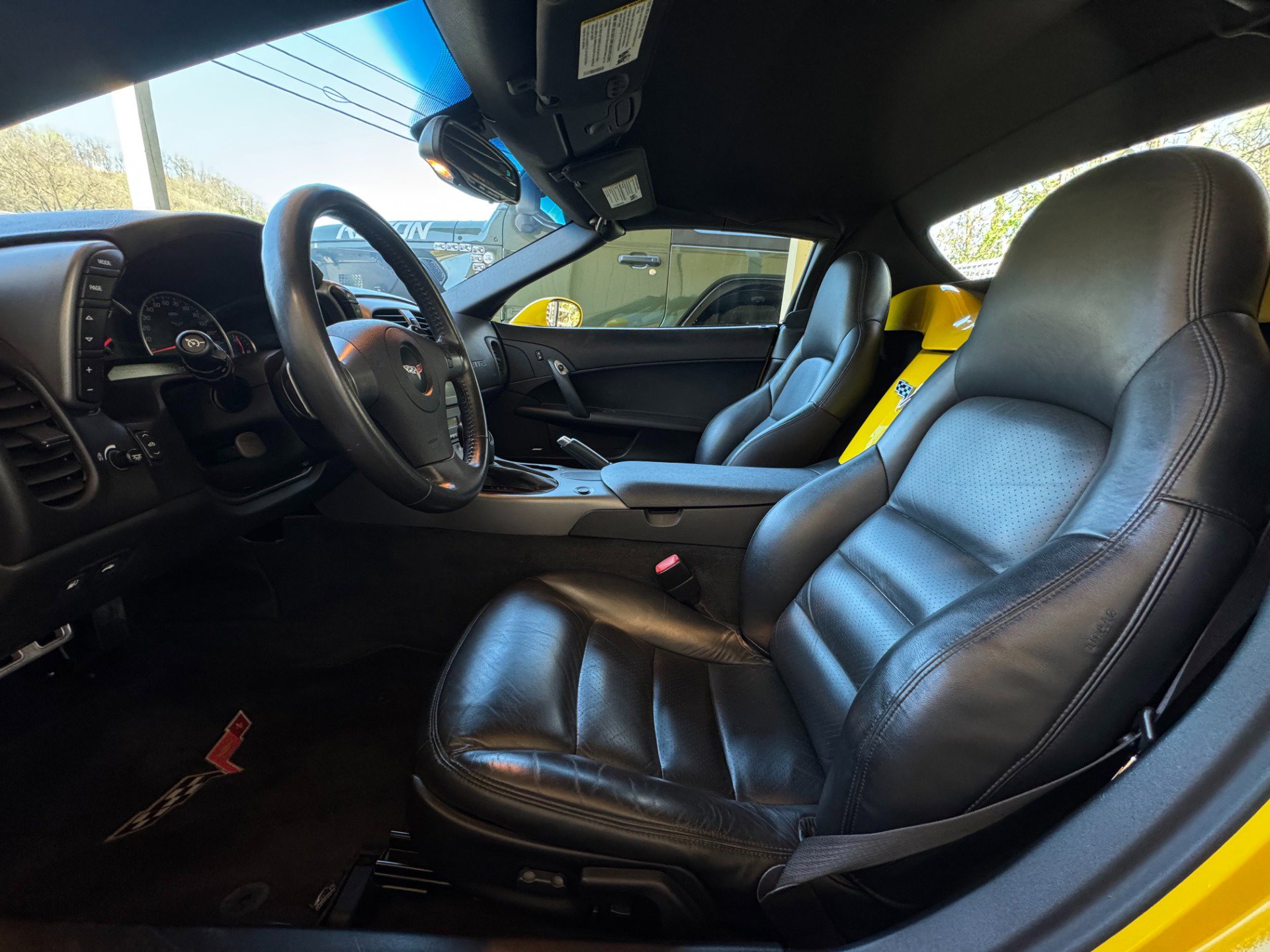 Used 2007 Chevrolet Corvette Convertible w/ Preferred Equipment Group image 32