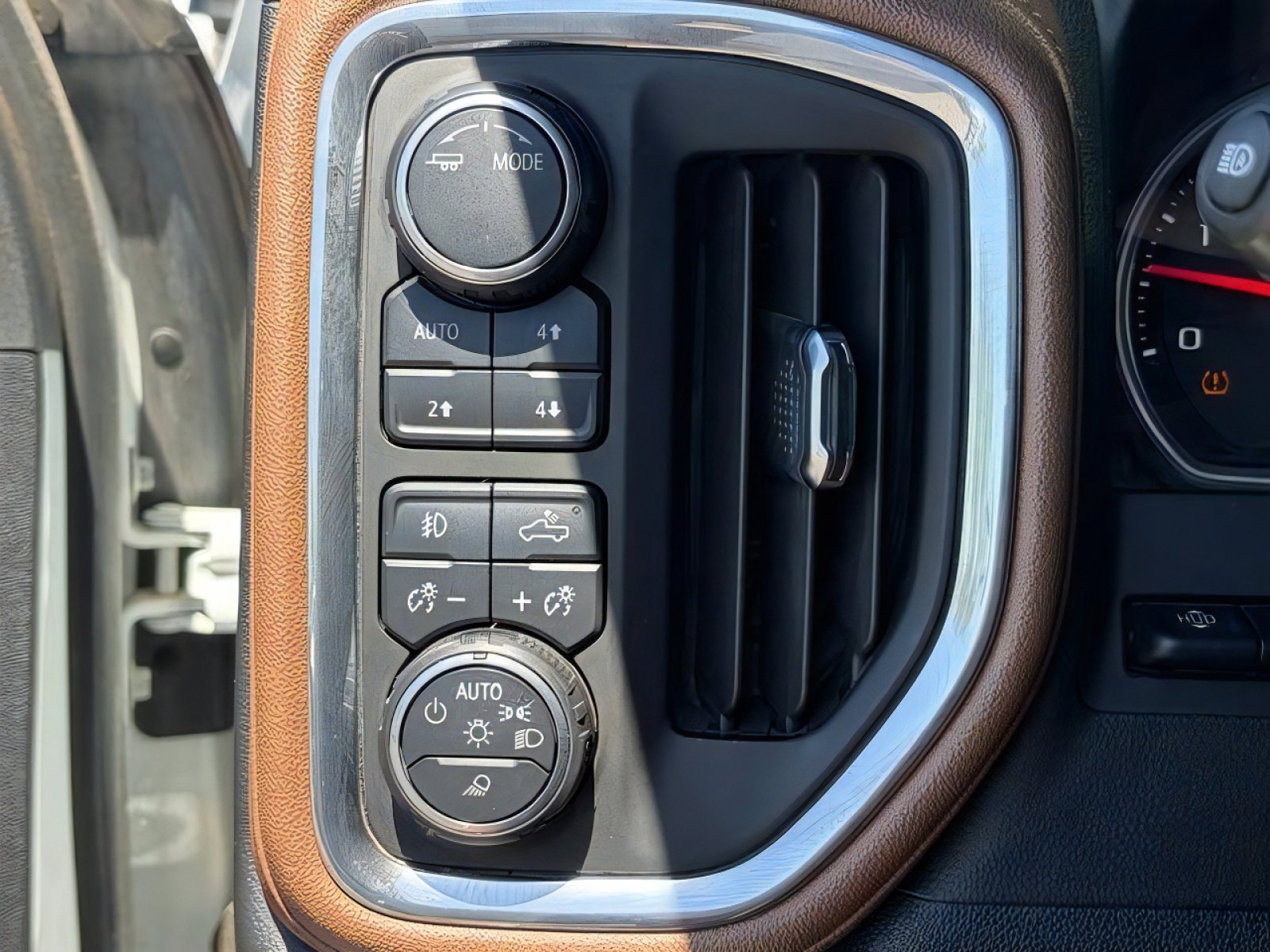 Used 2020 Chevrolet Silverado 3500 High Country w/ Z71 Off-Road Package AWD/4WD image 23