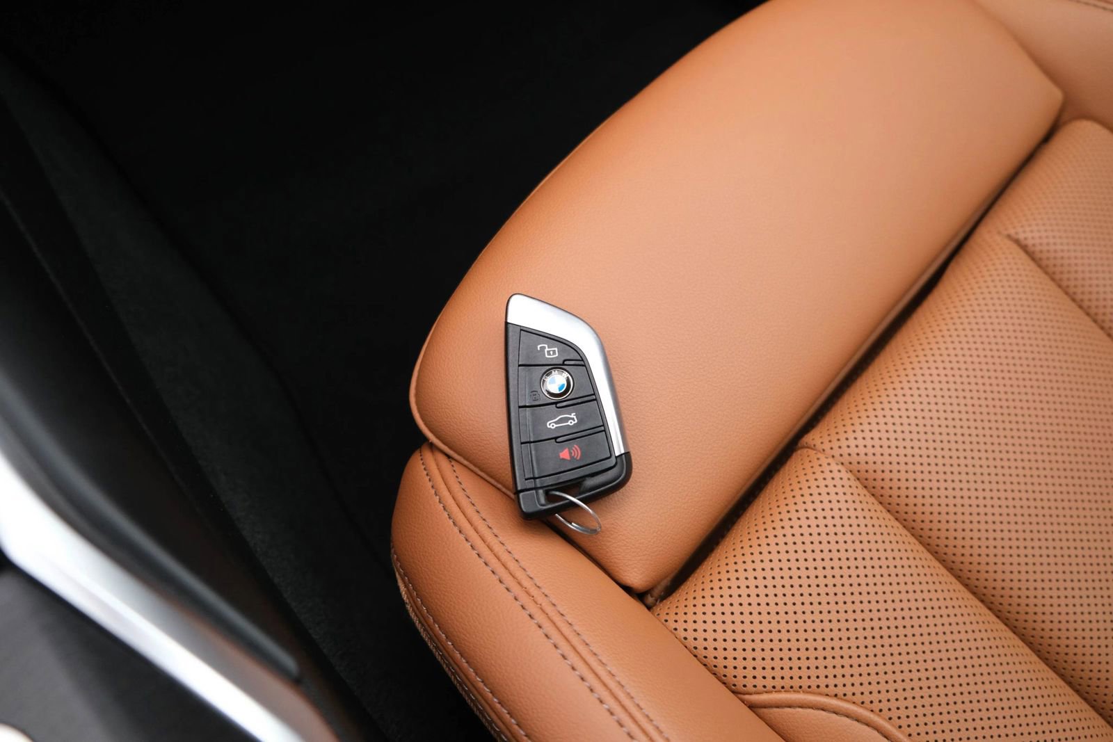 Used 2022 BMW 330i xDrive Sedan w/ Driving Assistance Package image 51