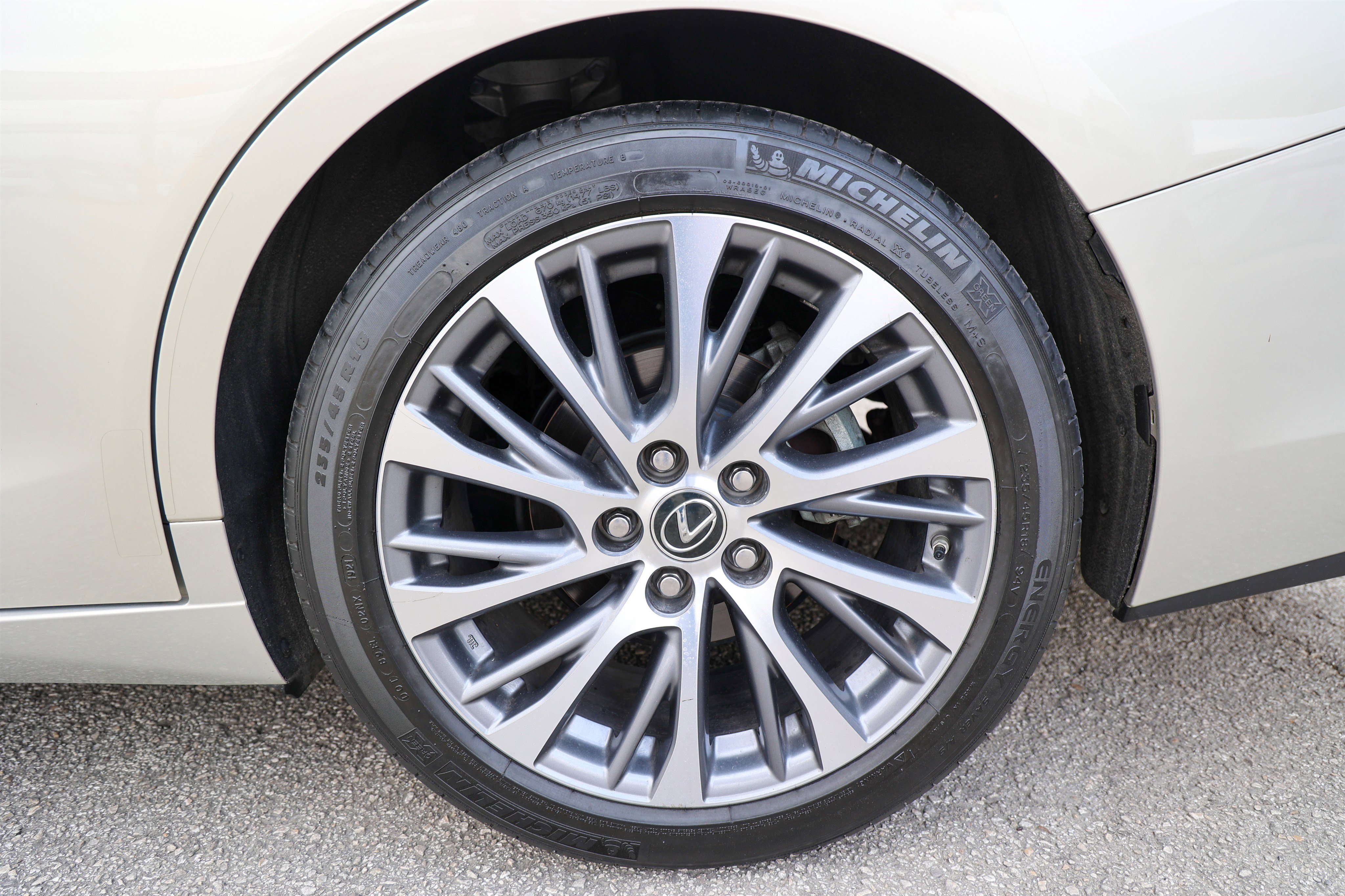 Used 2021 Lexus ES 350 w/ Premium Package image 14