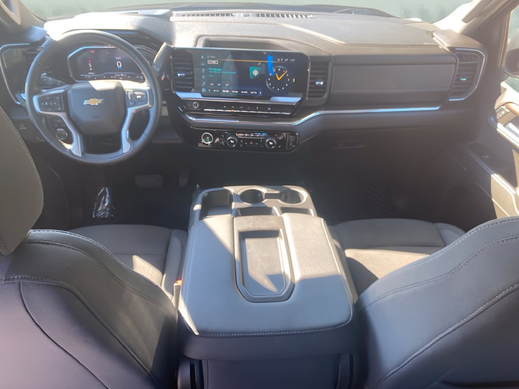 Used 2024 Chevrolet Silverado 1500 LT AWD/4WD image 15