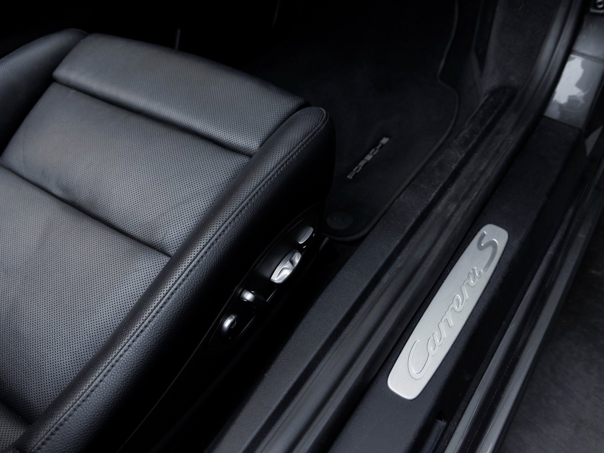 Used 2016 Porsche 911 Carrera S image 35