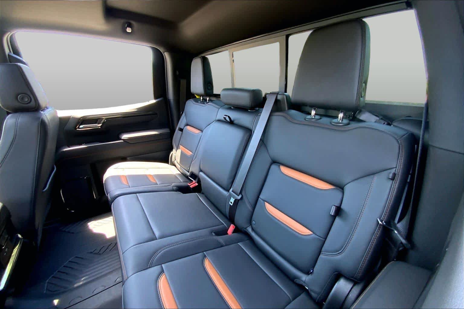 Certified 2023 GMC Sierra 1500 AT4 w/ AT4 Premium Package AWD/4WD image 21