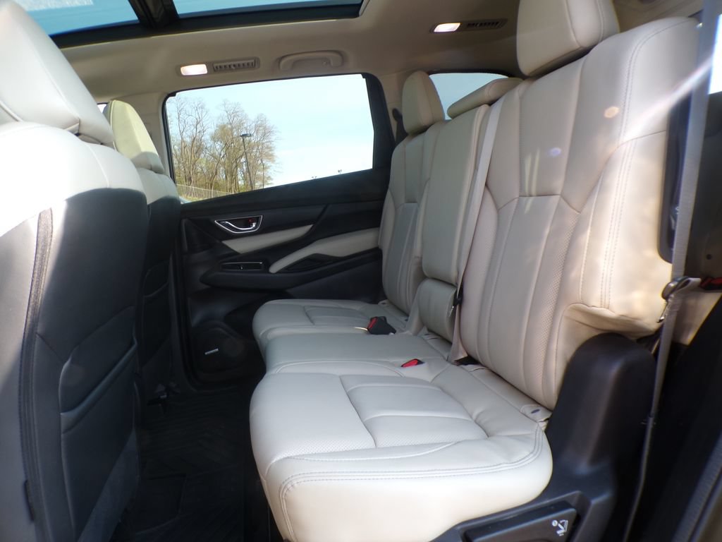 Used 2025 Subaru Ascent Limited AWD/4WD image 21