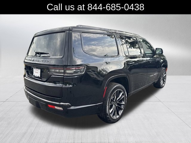 Used 2024 Jeep Grand Wagoneer Series III w/ Rear Seat Video Group 1 AWD/4WD image 5